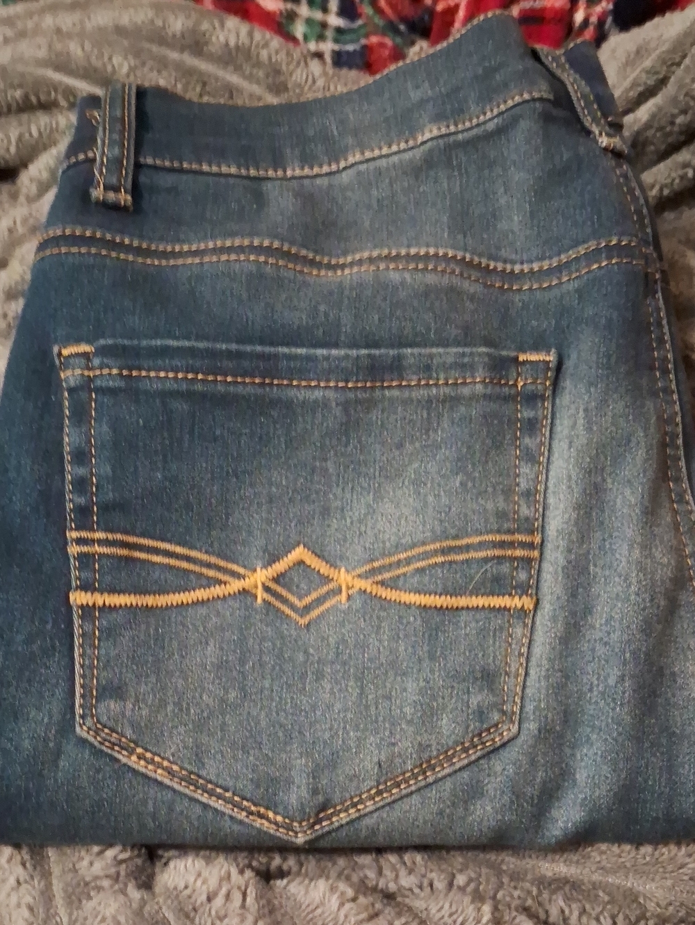 Mudd High-Rise Blue Denim Jeans with Embroidered Back Pocket
